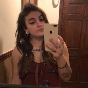 Meet your Posher, Rebekah